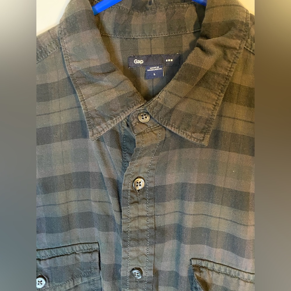 Gap Button Down - Large - Picture 2 of 3